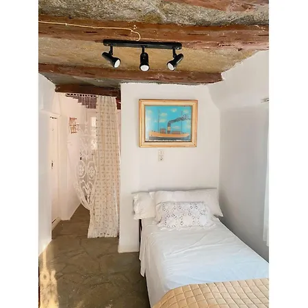 Traditional Stone * Isternia (Tinos)